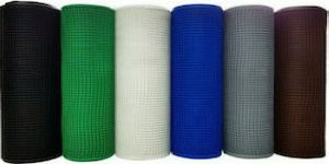 توری پلاستیکی در سایزها و رنگ های متنوع ساخته و تولید می شود.