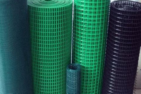 تصویر انواع توری پلاستیکی را مشاهده می کنید.