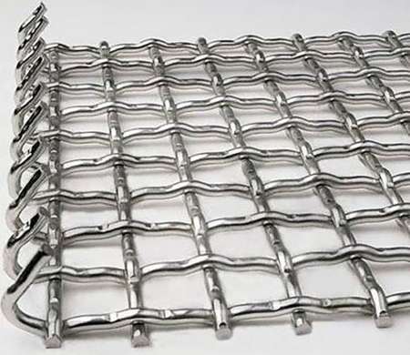 تصویر فنس پرسی با لبه خم.