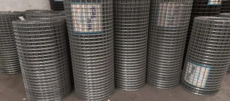 تصویر رول و وزن مش گالوانیزه.