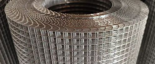 وزن توری مش رولی به عوامل موثری بستگی دارد.